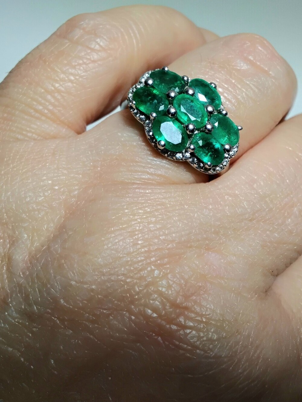 925 Silver Emerald Cluster Ring Sz 8 - Picture 6 of 7